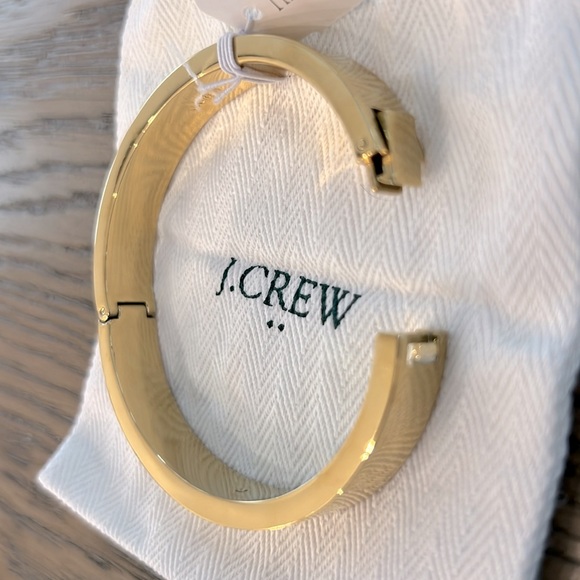 J Crew Gold Bangle Bracelet - Picture 4 of 4